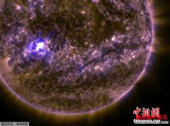 太阳爆发最强耀斑12年来之最（图）