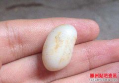 路人捡到玉坠丢弃被索赔1万