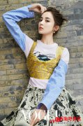 娜扎封面写真曝光玩转多重人格展不羁少女力