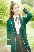 <b>王子璇清新写真曝光校园少女魅力圈粉</b>