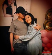 <b>谢娜生日章子怡送手绘卡片和礼物：愿永远幸福</b>