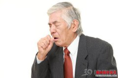 <b>老人打嗝不止怎么办</b>