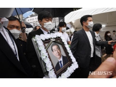 首尔市长前秘书称连遭4年性骚扰是怎么回事？