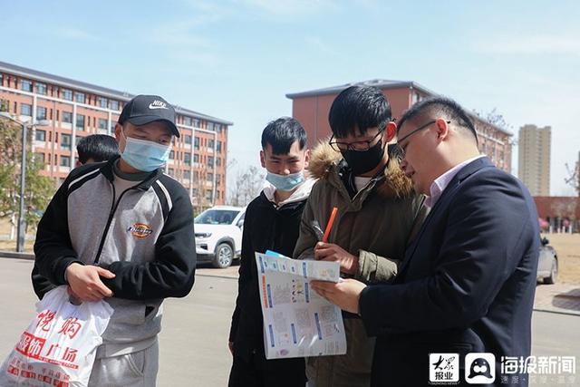 邮储银行滕州支行开展进校园防诈骗宣讲活动