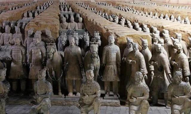 1997年考古专家在兵马俑中发现死尸