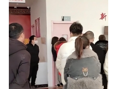 大年初八，民政局离婚男女排长龙,集体离婚？