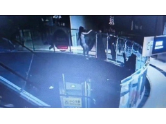 成都15岁女孩KTV陪酒坠楼画面曝光